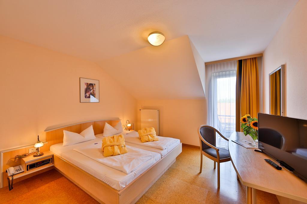 Sonnenhotel Bayerischer Hof - All Inklusive Angebote Verfuegbar Waldmünchen Екстериор снимка